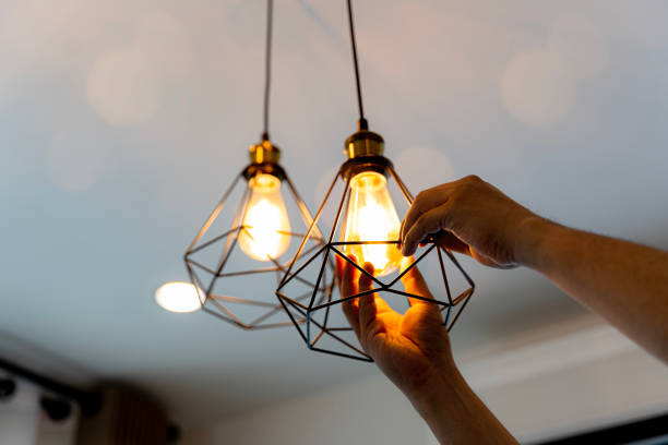 Best Affordable Emergency Electrician  in Everett, WA