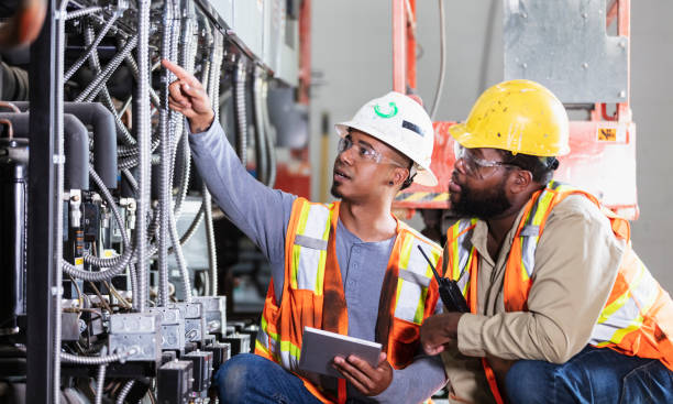 Best Industrial Electrical Services  in Everett, WA