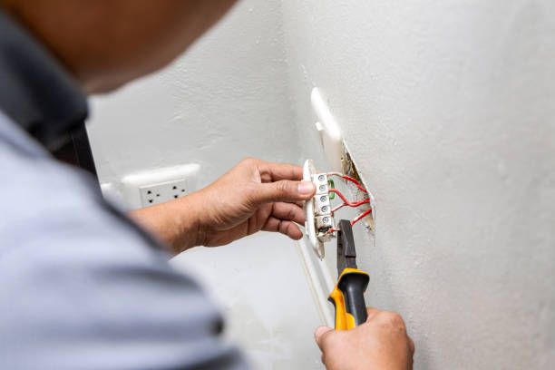 Best Electrical Repair Services  in Everett, WA
